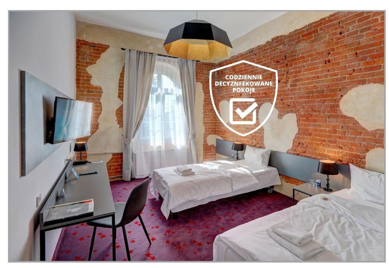 Koszary Arche Hotel Góra Kalwaria Buitenkant foto