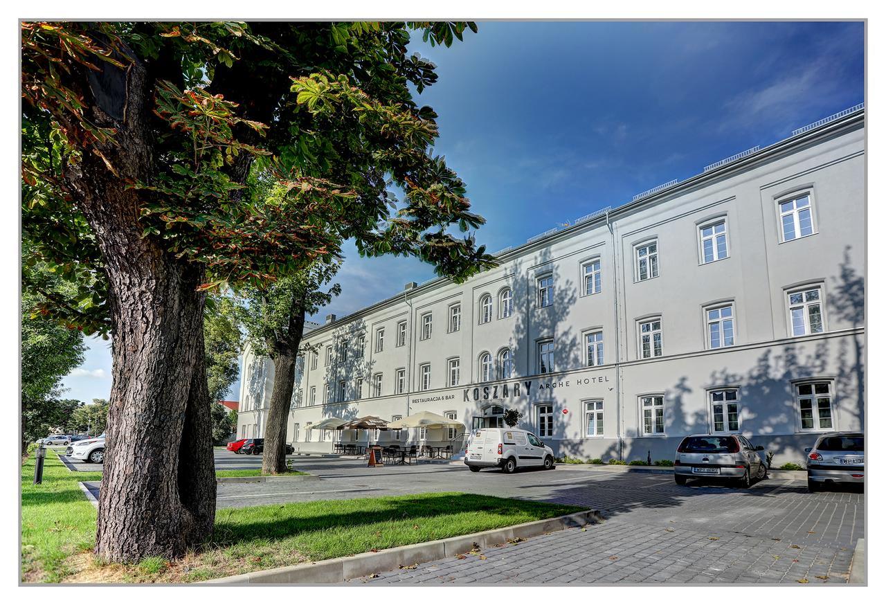 Koszary Arche Hotel Góra Kalwaria Buitenkant foto
