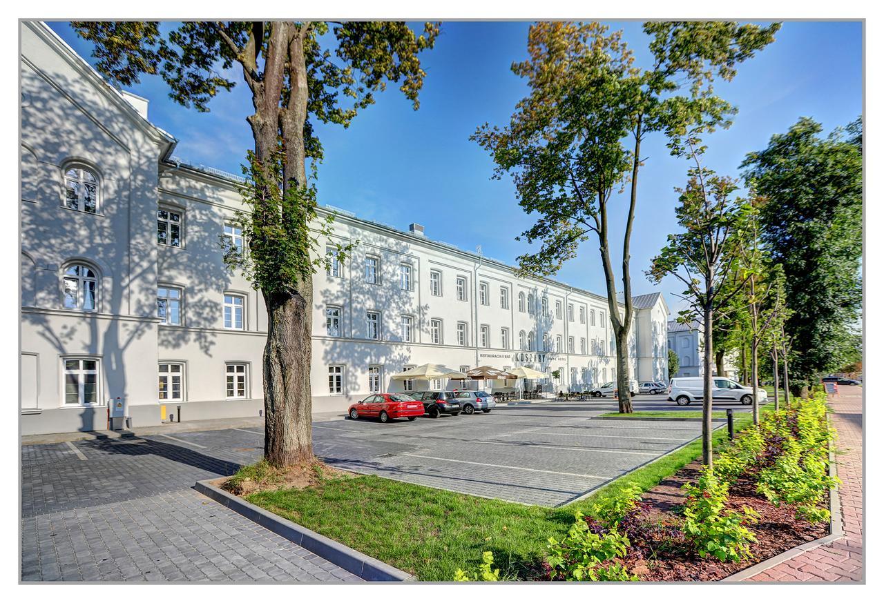 Koszary Arche Hotel Góra Kalwaria Buitenkant foto