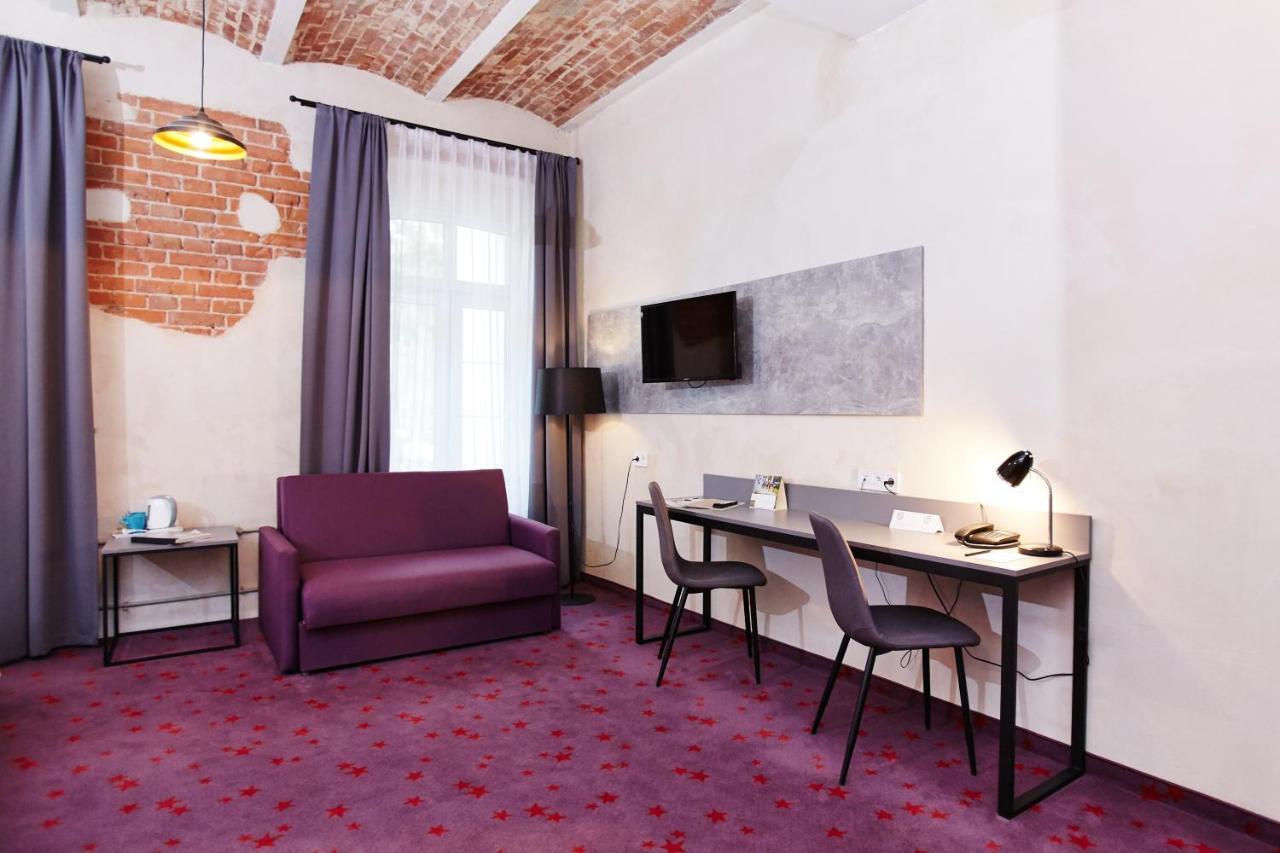 Koszary Arche Hotel Góra Kalwaria Buitenkant foto